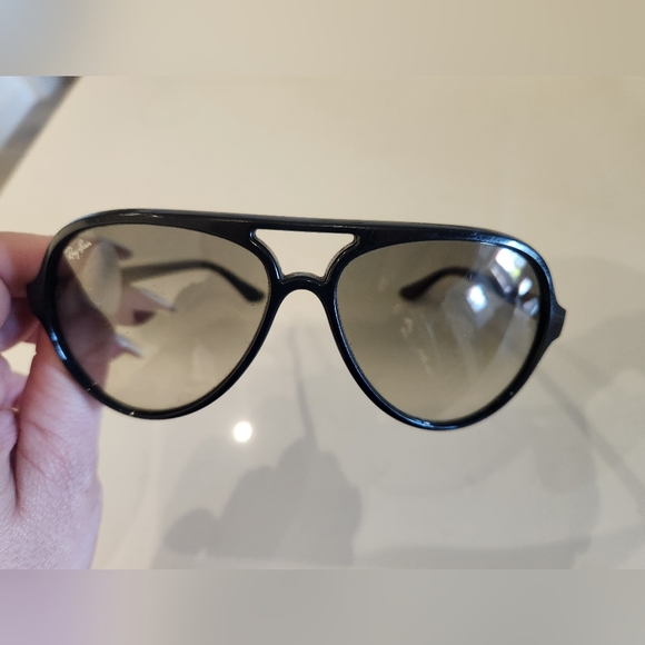 Ray-ban sunglasses - Picture 8 of 10